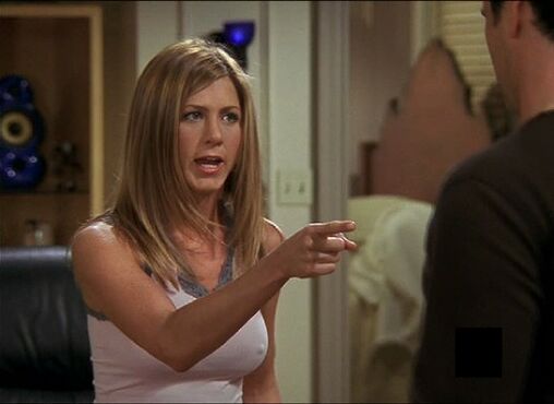 aniston067.jpg