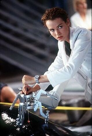 映画女優 サフロン・バロウズ Saffron Burrows